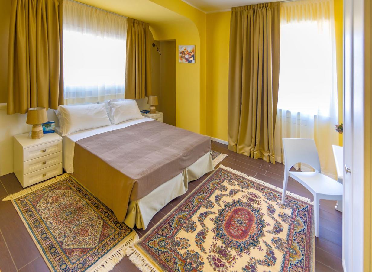 Villa Luisa Rooms And Breakfast Peschiera del Garda Exterior photo