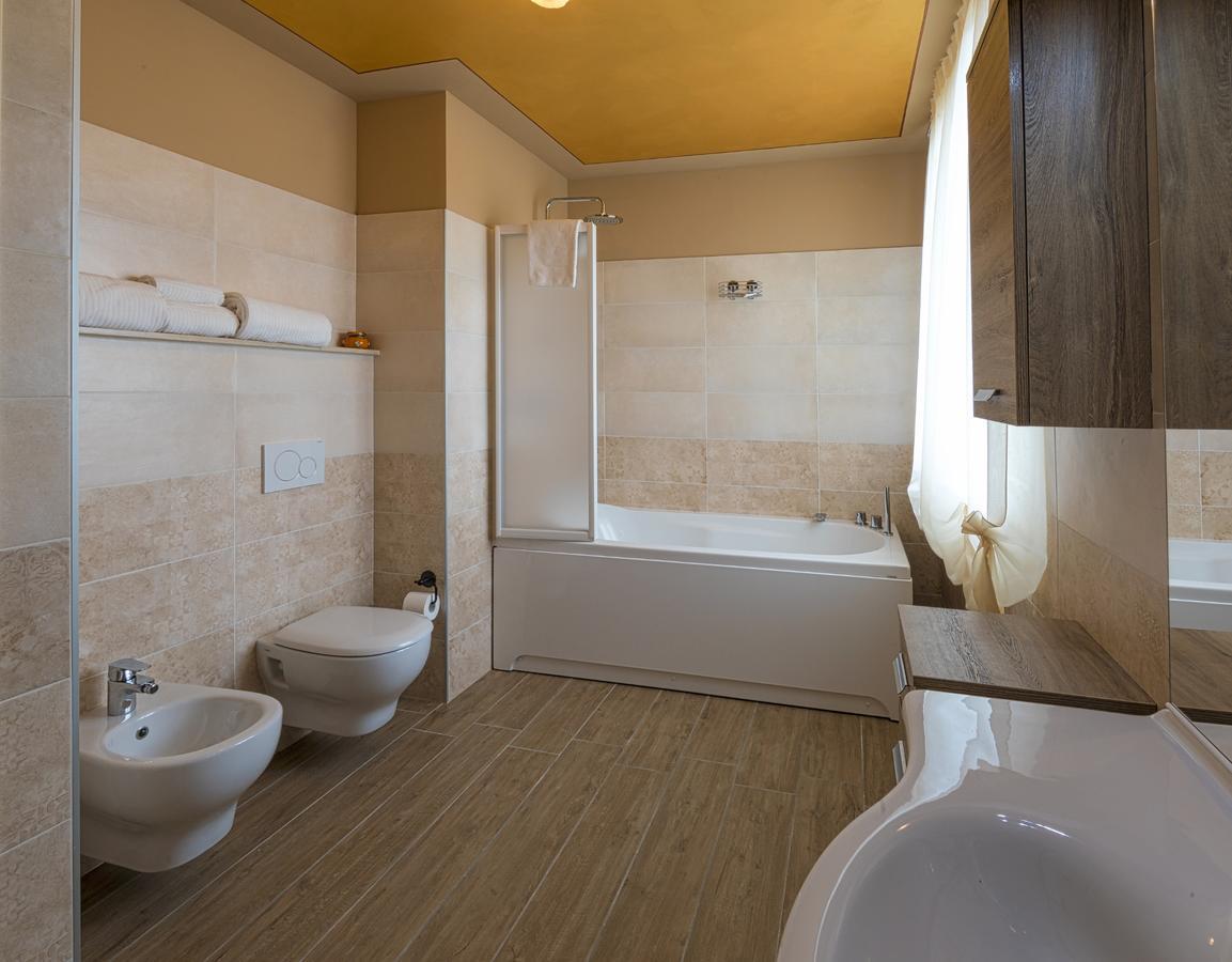 Villa Luisa Rooms And Breakfast Peschiera del Garda Exterior photo